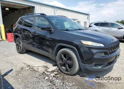 2015 Jeep Cherokee Latitude z USA, uszkodzony, nr VIN 1C4PJMCS5FW764349